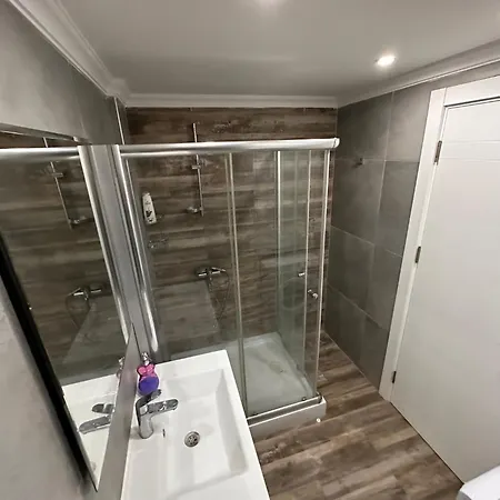 Kavanium 2 Bedroom Swimming Pool *