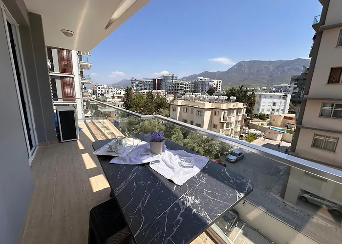 アパート Kavanium 2 Bedroom Swimming Pool キレニア