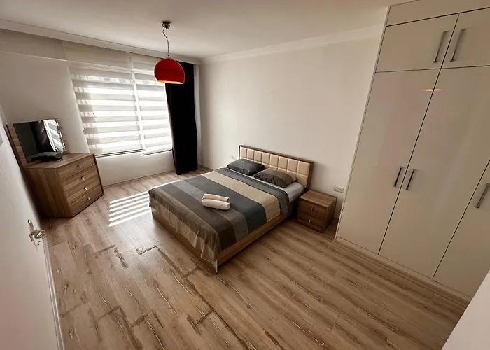 Kavanium 2 Bedroom Swimming Pool