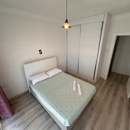 Kavanium 2 Bedroom Swimming Pool Apartment *